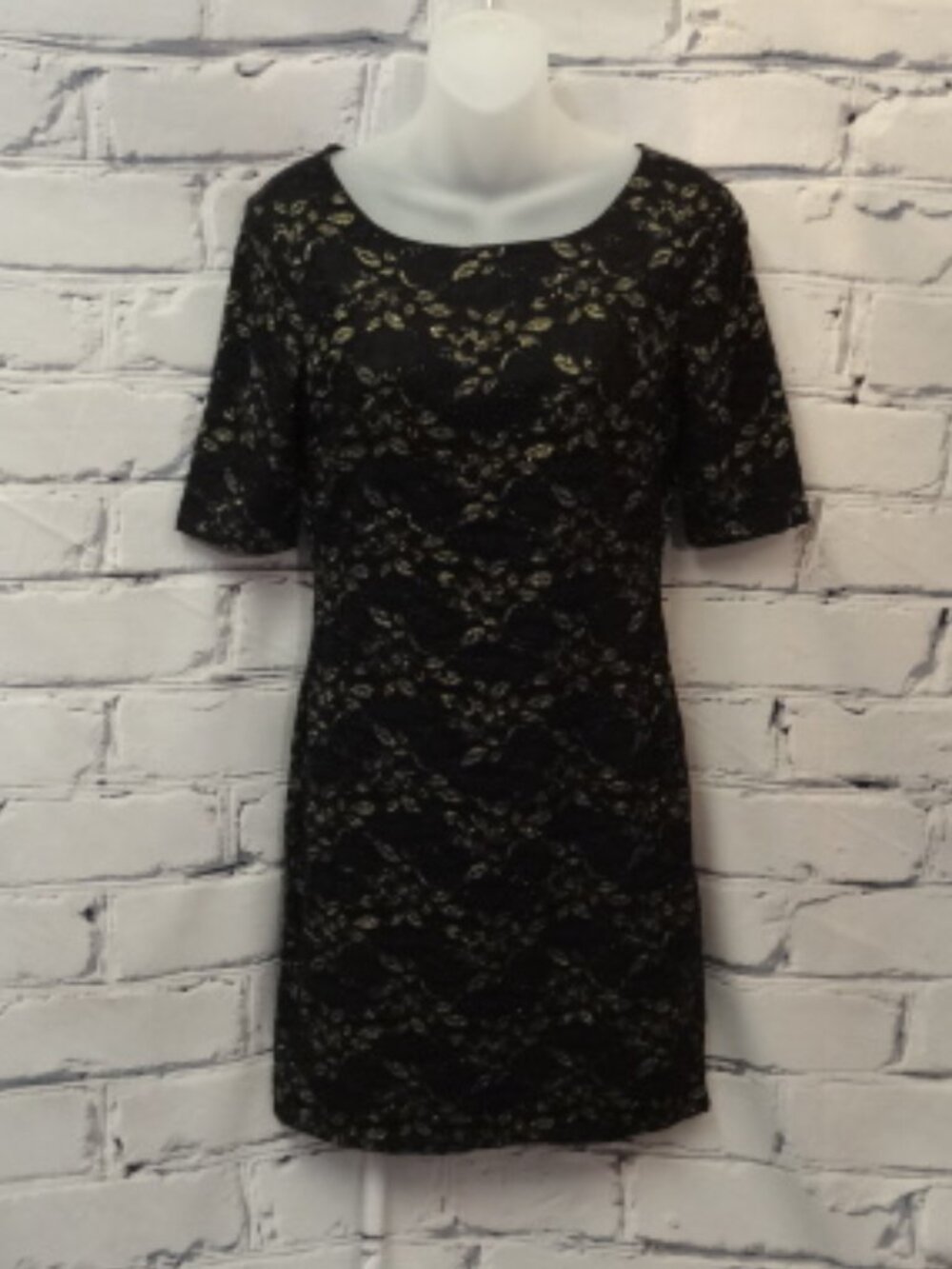 Forever 21 Black w/Gold Lace Dress, Fully Lined. NWOT